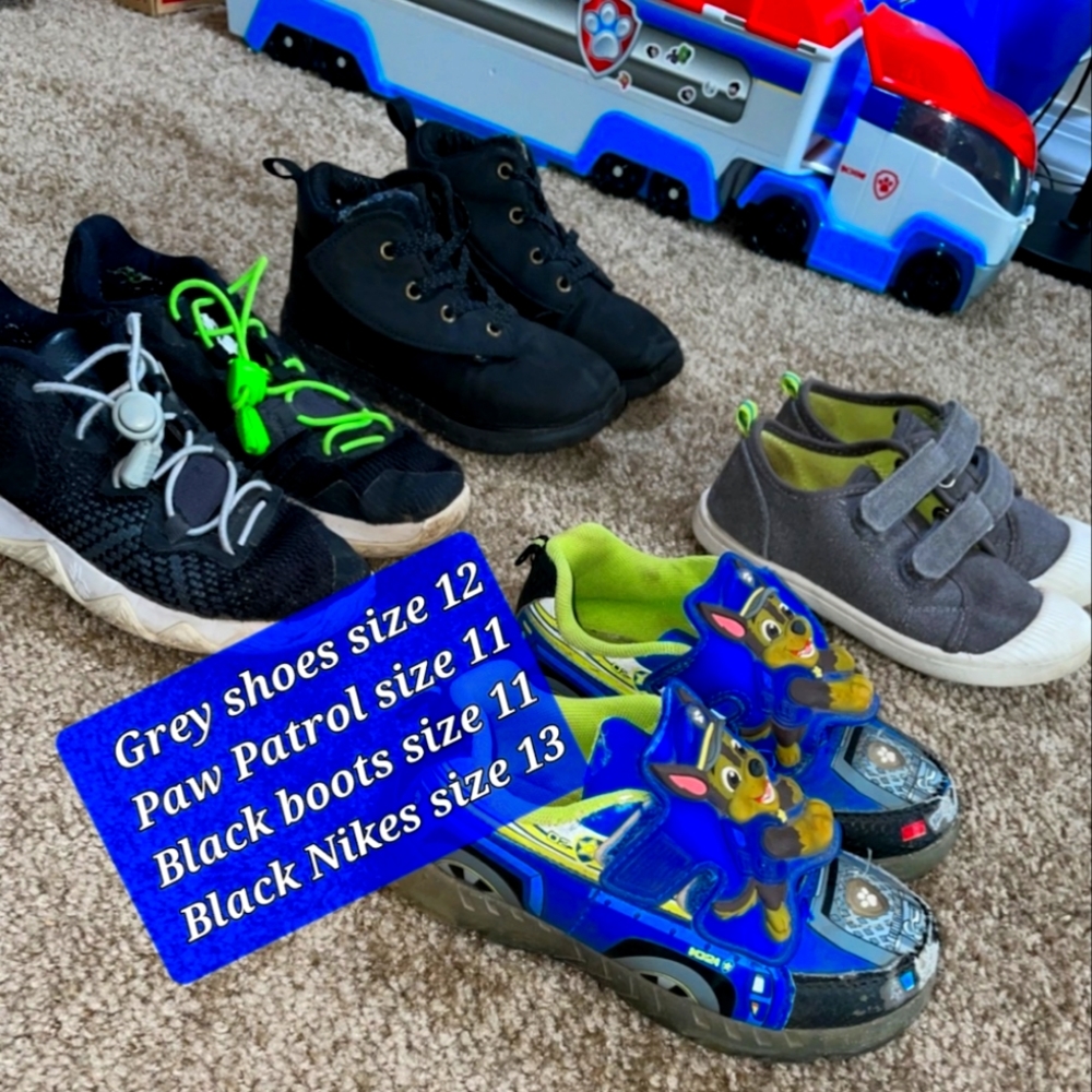 Boy's sneakers